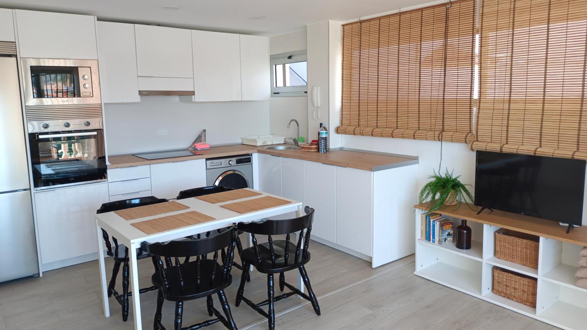 Apartamento Tajinaste Con Vistas Al Mar Y La Montana Y Wifi Gratis Лос-Реалехос Номер фото
